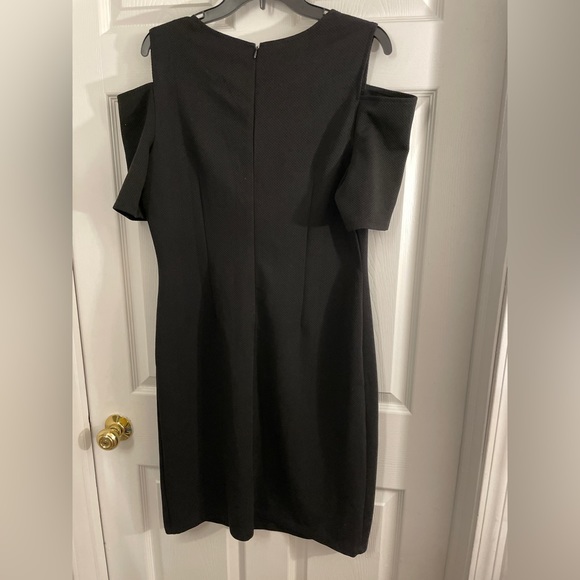Black Nine West Dress. Off The Shoulder. Size 12. - Picture 3 of 8